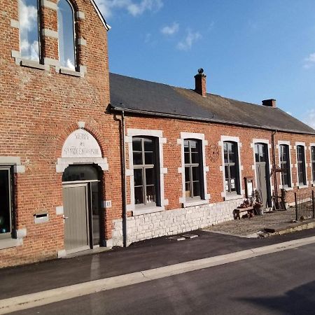 ディナン La Chapelle Bed & Breakfast エクステリア 写真