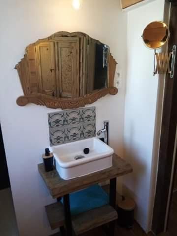 ディナン La Chapelle Bed & Breakfast エクステリア 写真